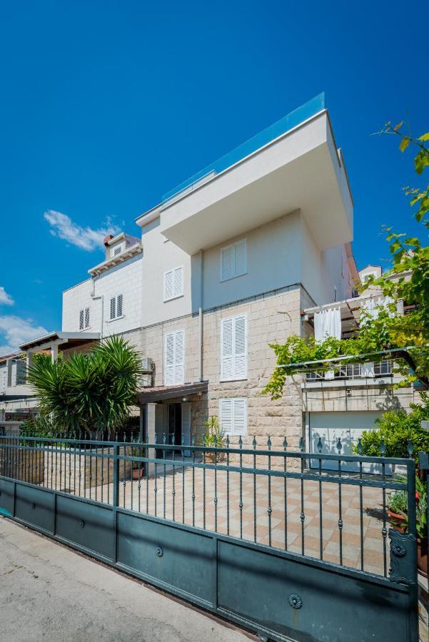דוברובניק Superior Stunning Apartment Gravosa With A Free Parking מראה חיצוני תמונה